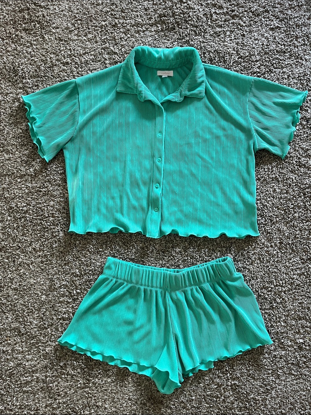 Turquoise Ribbed Button-Up Crop Top & Shorts Set